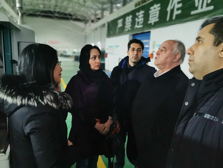 伊朗客戶(hù)選購(gòu)全自動(dòng)數(shù)控車(chē)床，用于生產(chǎn)軸承套圈